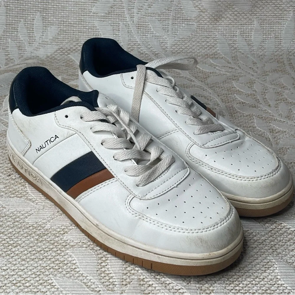 Nautica Men's White and Navy Sneakers 6